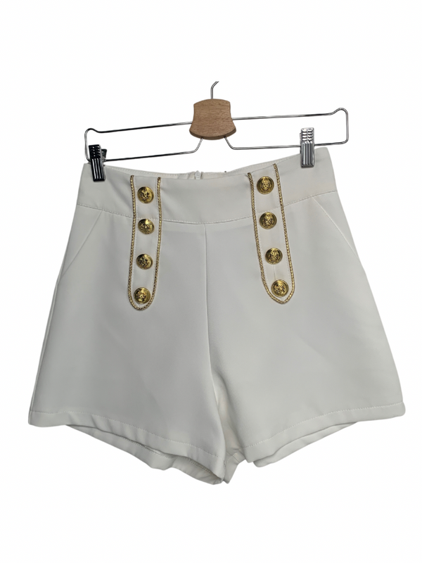 Shorts bianco con bottoni oro